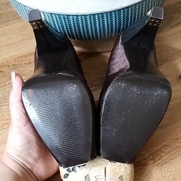 BCB Girls Brown Pumps Size 7 style Meryl - Picture 4 of 7